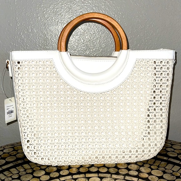 Francesca's Collections Handbags - Cute two piece summer bag! 🌼🤍